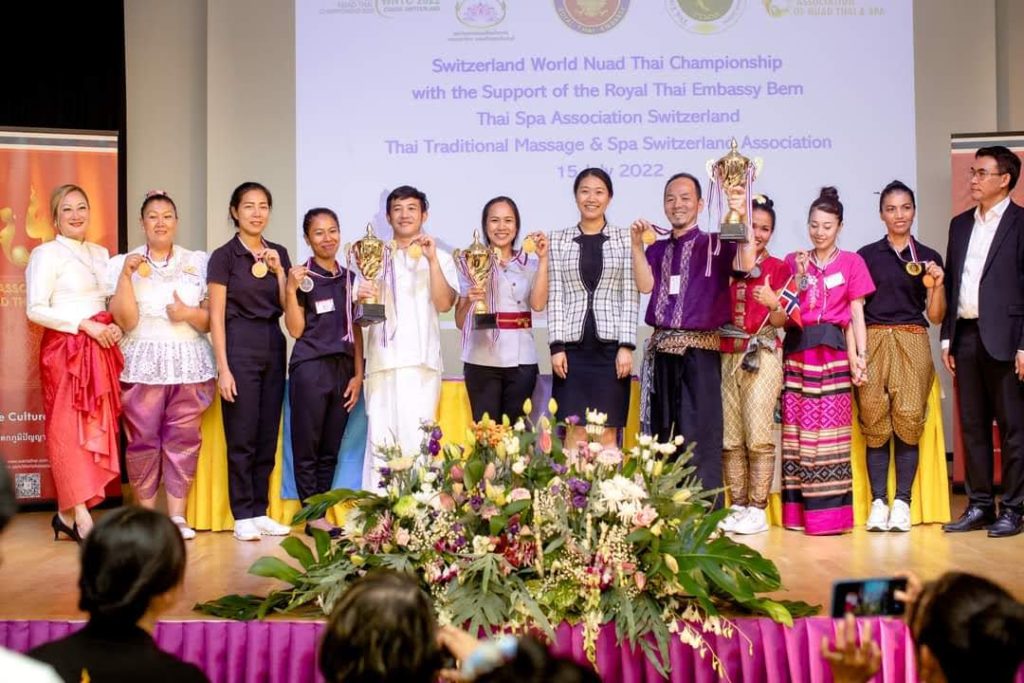 スイス大会優勝時の表彰大会